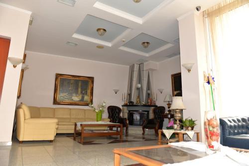 Kiridis Hotel