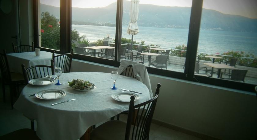 Dimitra Apartments