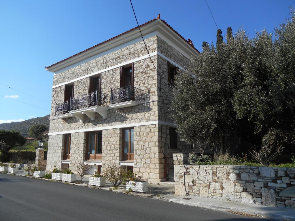 Pythais Hotel