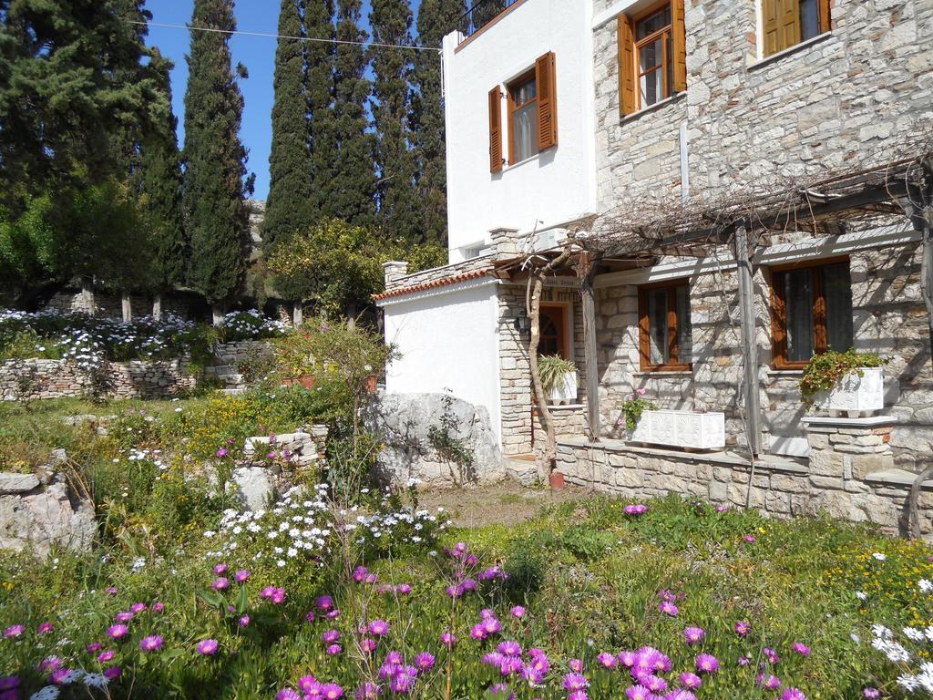 Pythais Hotel