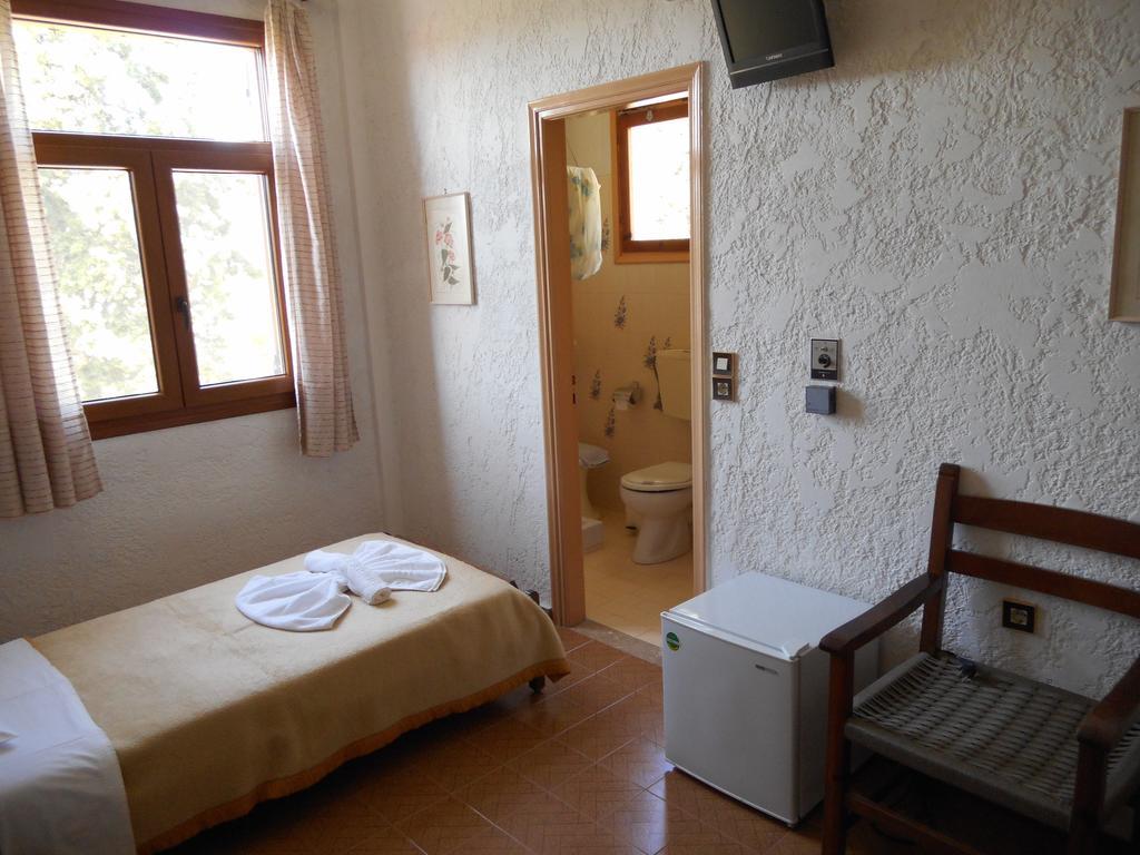 Pythais Hotel