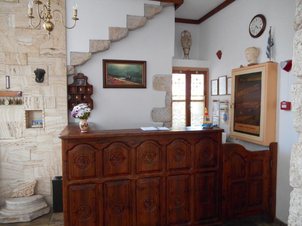 Pythais Hotel