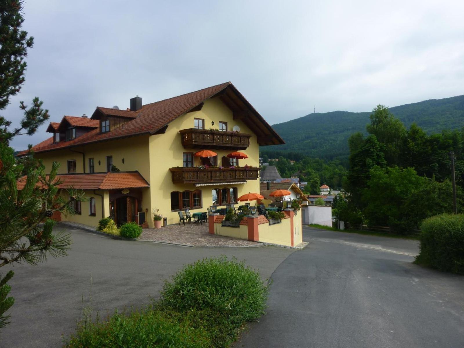 Pension /Ferienwohnungen Ludwig