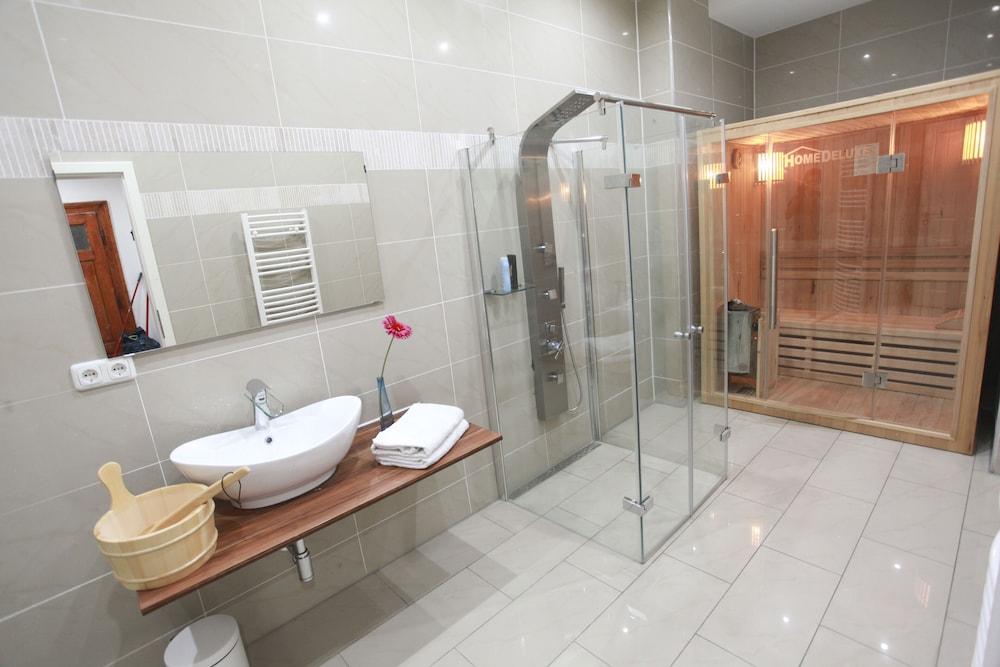 Zentrales Sauna Apartment & Loft Apartment