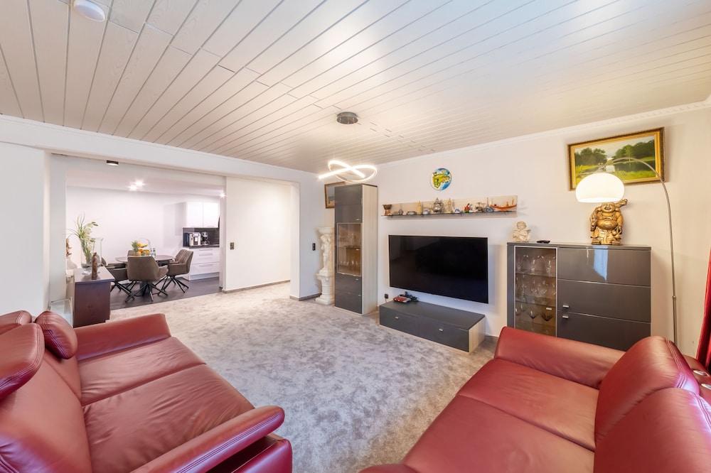 Pmc Business Apartment
