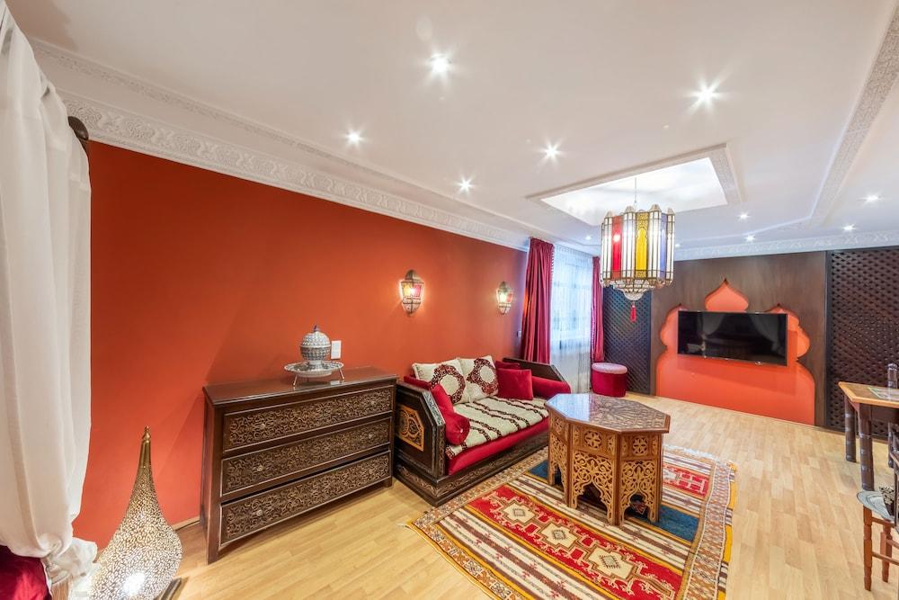 Pmc Business Apartment