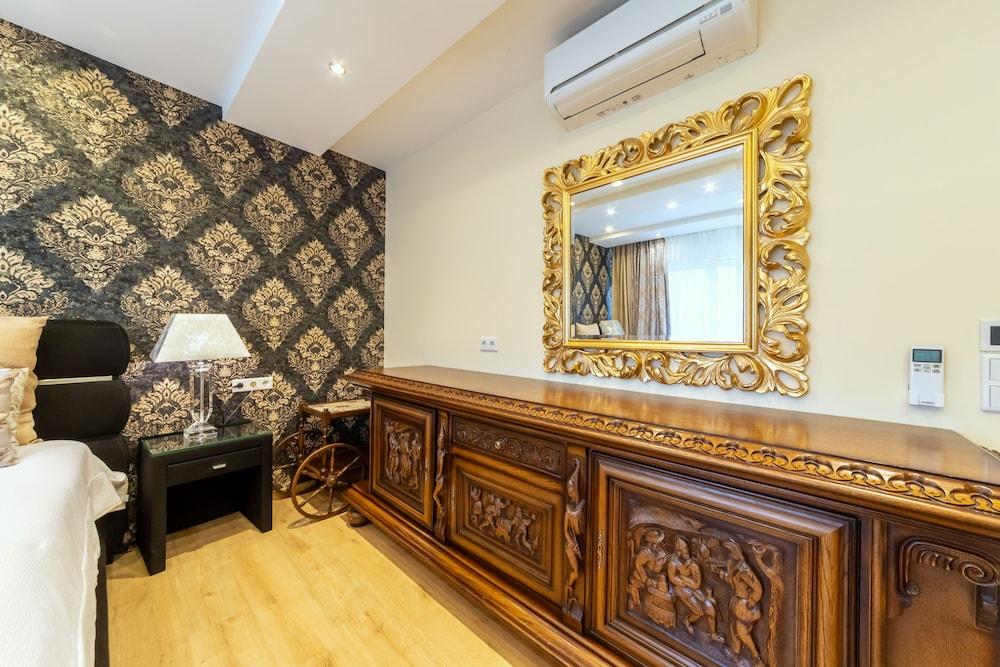 Pmc Business Apartment