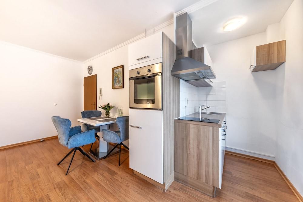 Pmc Business Apartment