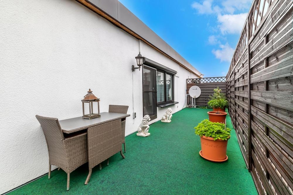 Pmc Business Apartment