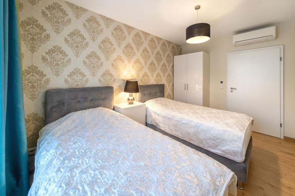Pmc Business Apartment