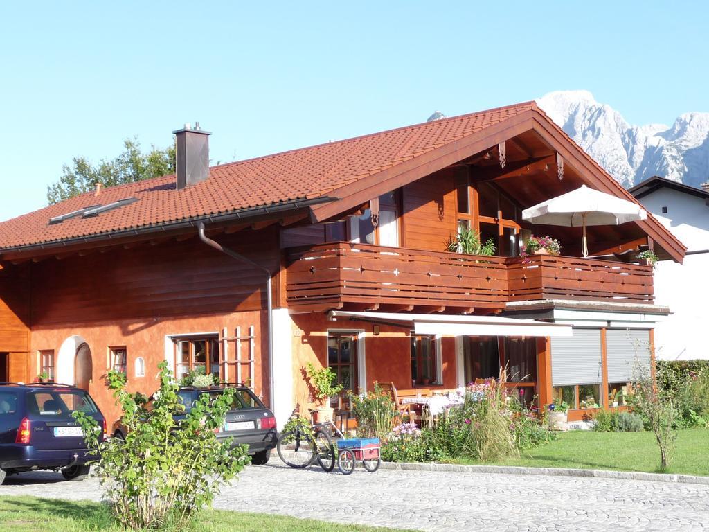 Haus Rosenrot