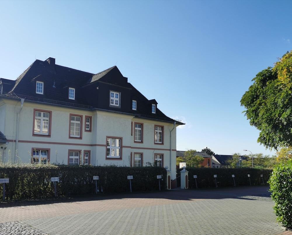 Spilburg Apartments