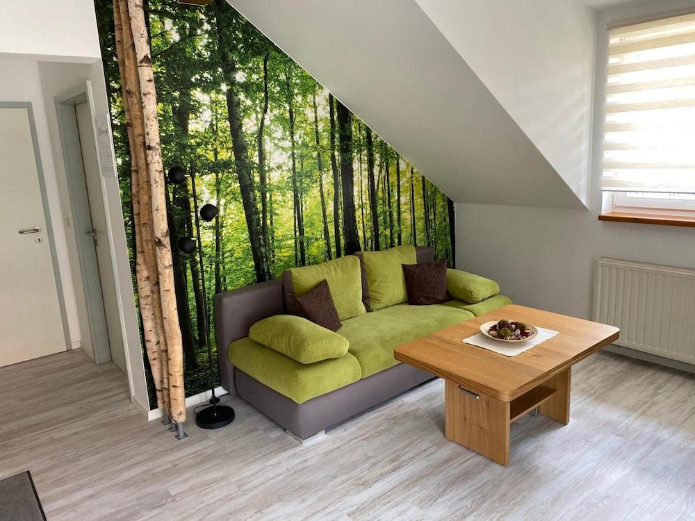 Hotel Garni und Gaststatte Zum Holzfaller