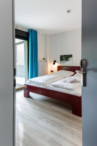 Xotel