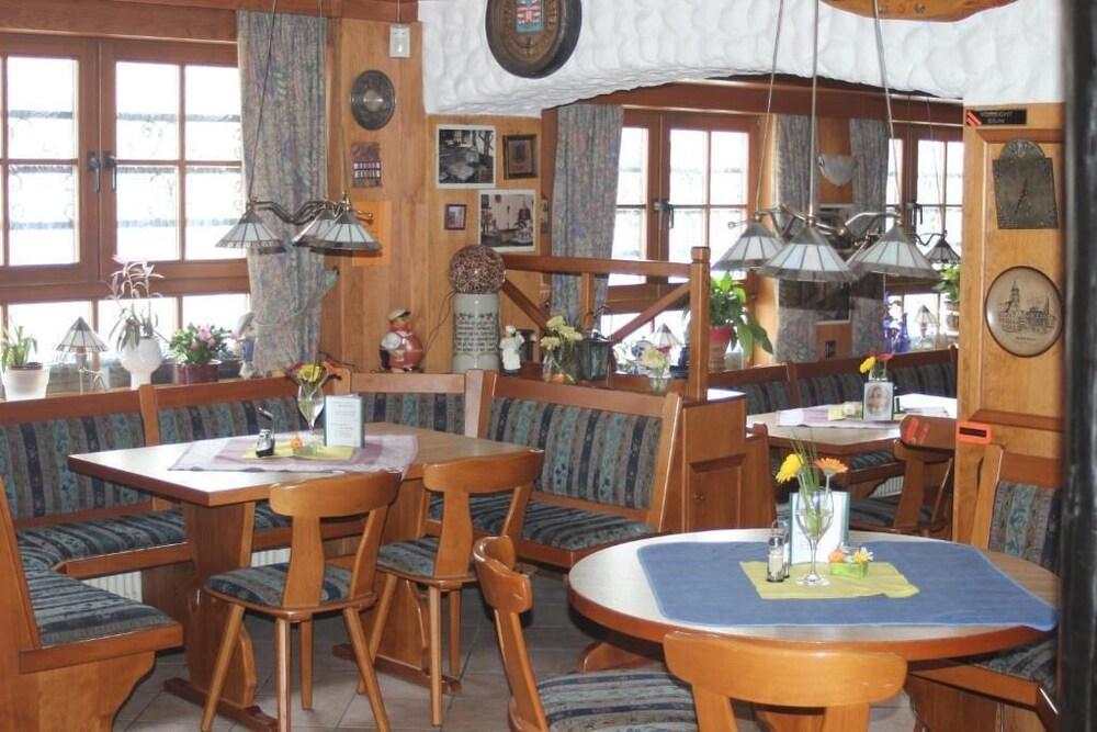 Restaurant & Pension Mainzer Tor