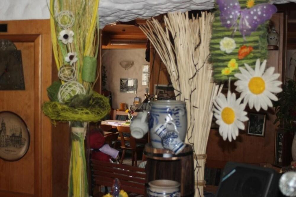 Restaurant & Pension Mainzer Tor