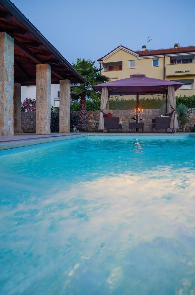 Luxury Villa Bernarda