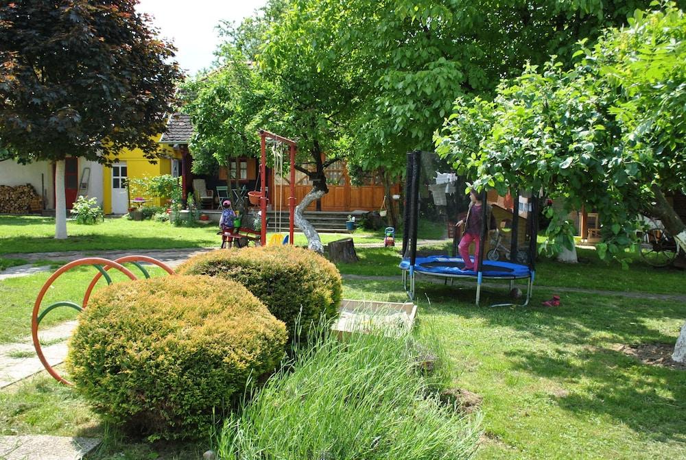 Suncani Apartments