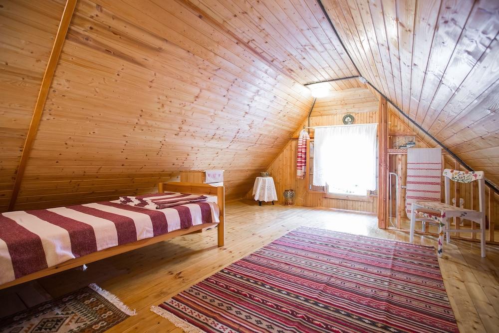 Suncani Apartments