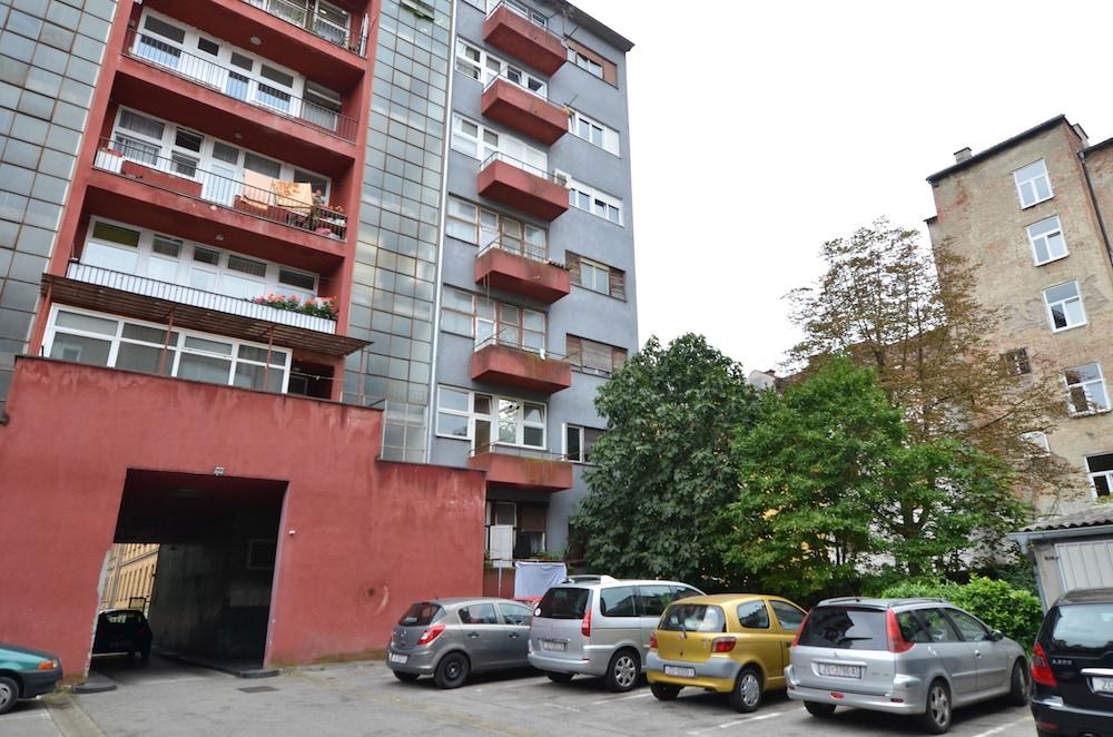 Apartments First Choice Centar