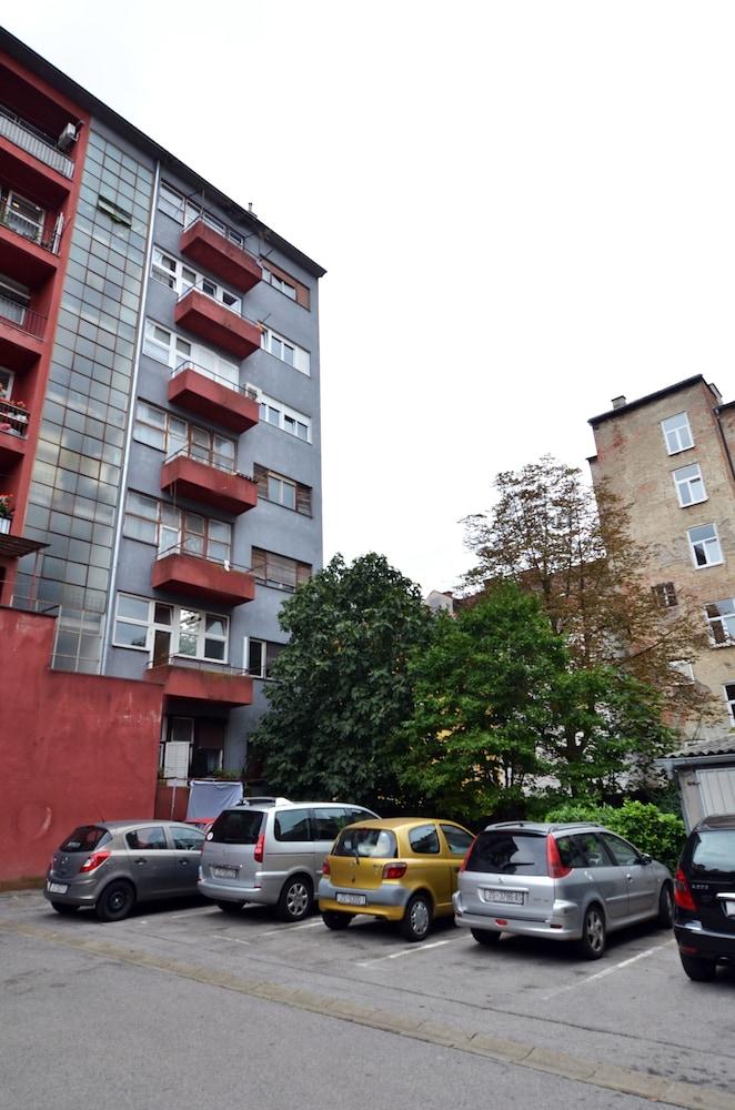 Apartments First Choice Centar