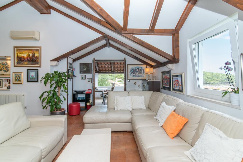 Apartments Vrandecic