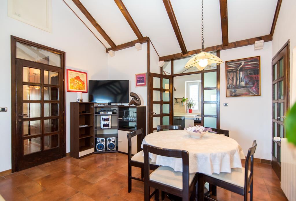 Apartments Vrandecic