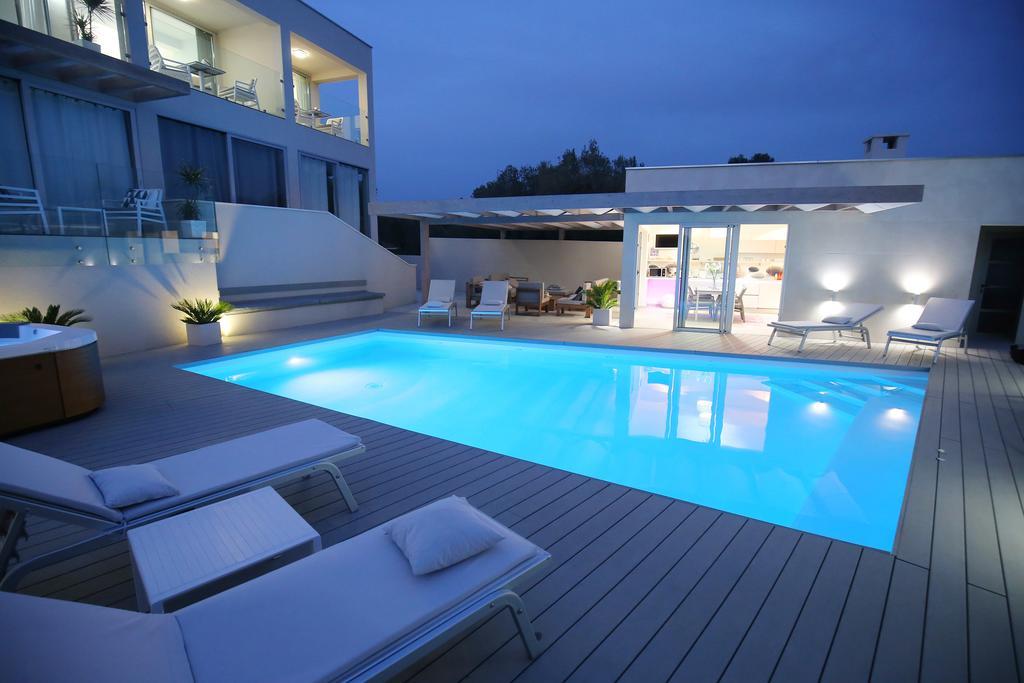 Lalic Gallery Villa