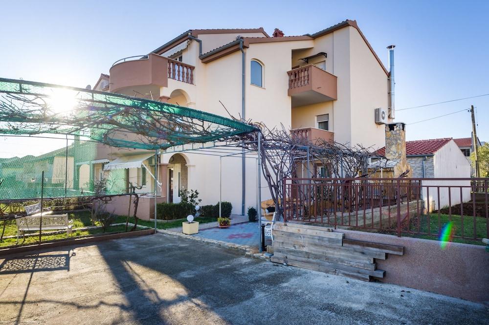 Apartments Rotim