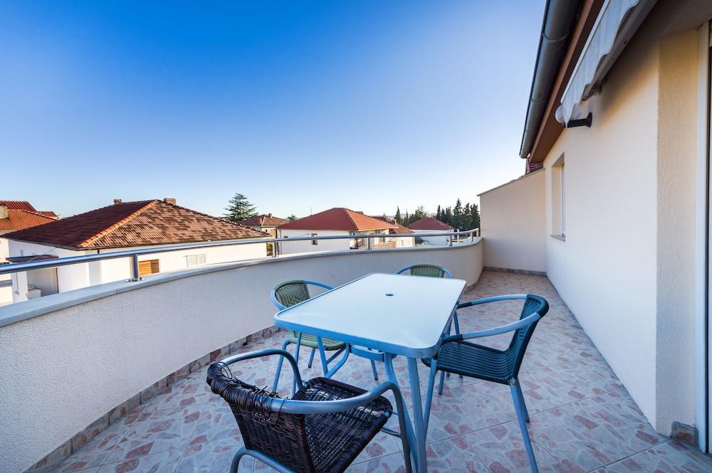 Apartments Rotim