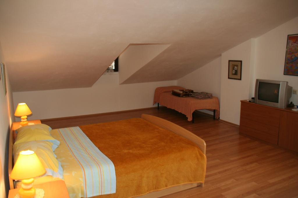 Apartments Villa Falcon