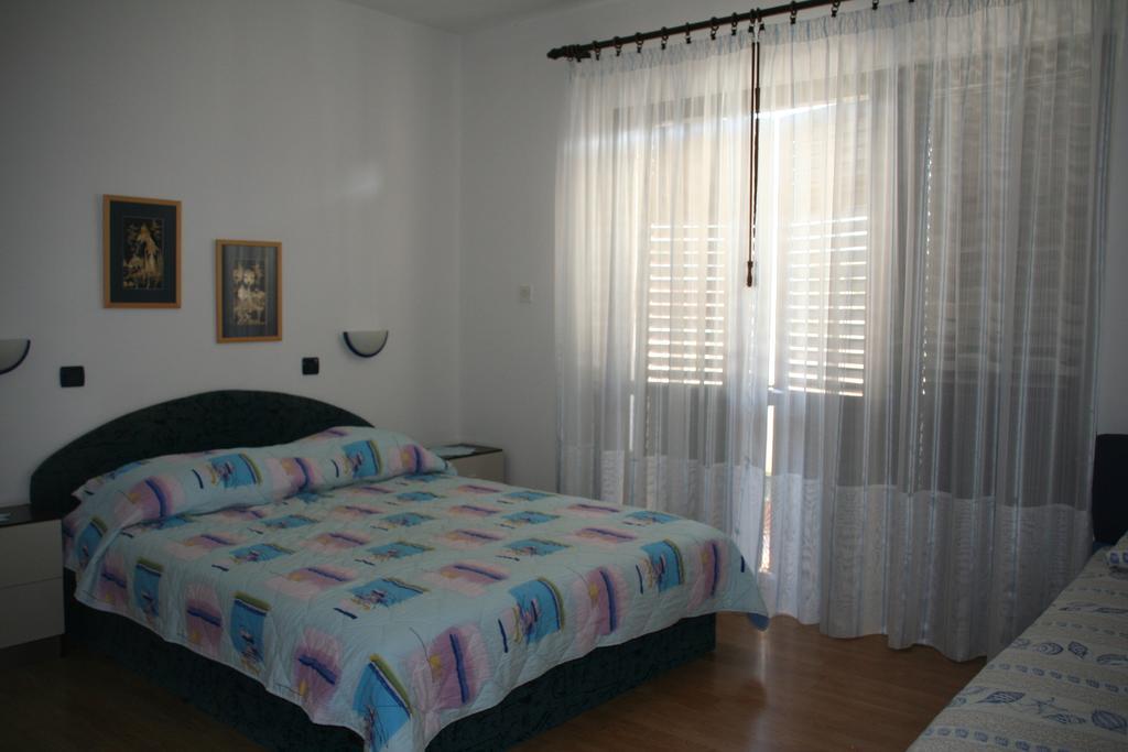 Apartments Villa Falcon