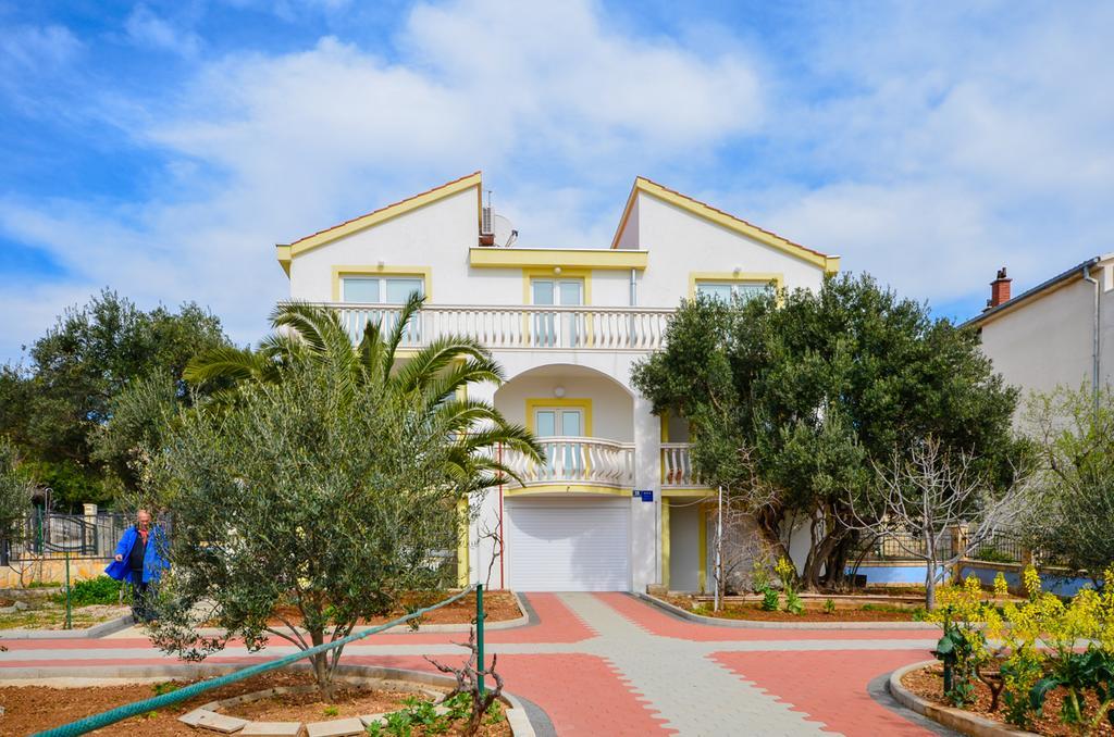 Apartments Rosanda