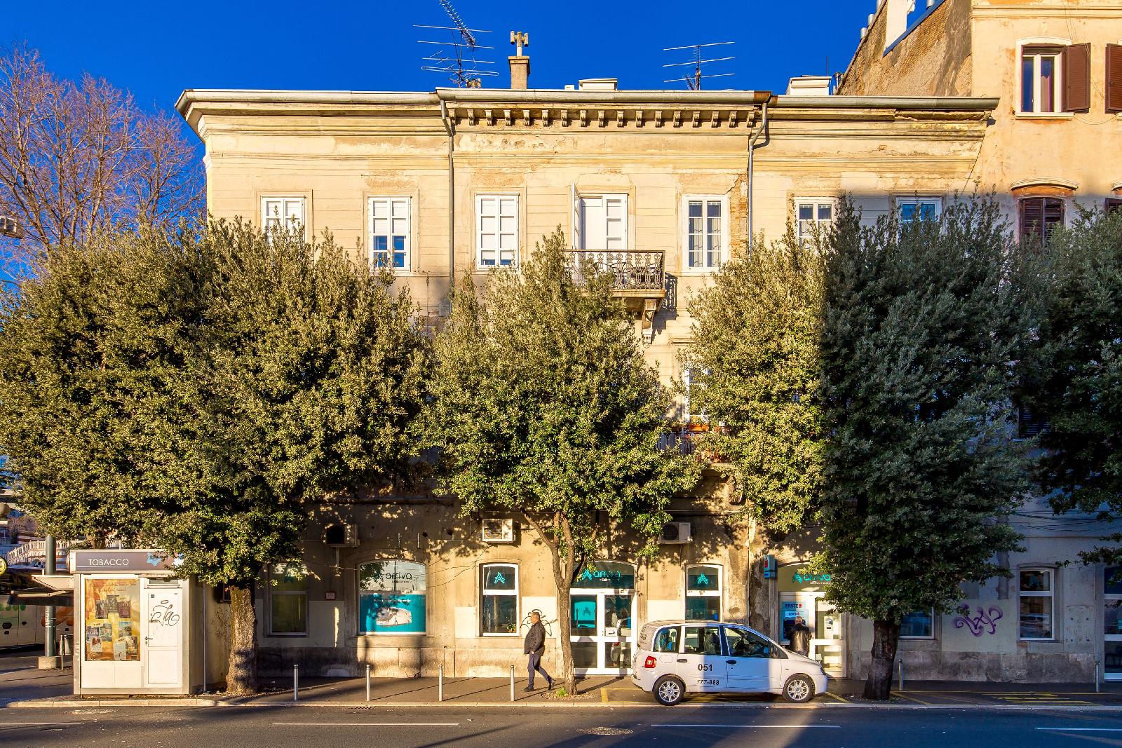 Apartments Molo Longo