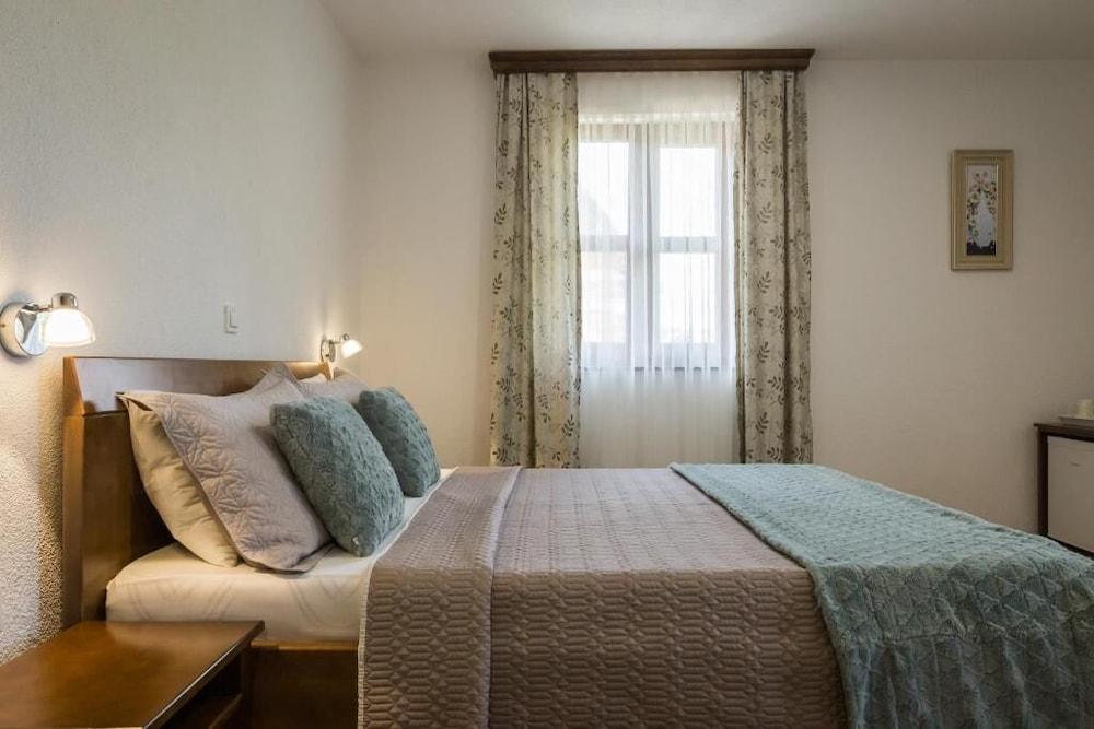 Rooms Imperial House