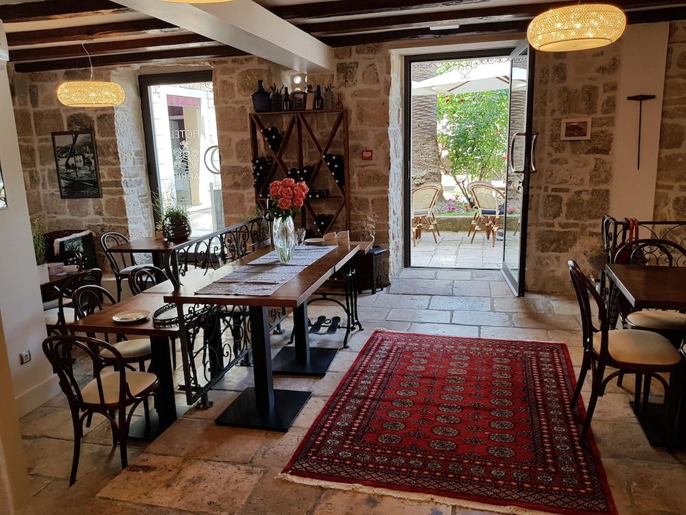 Hotel Fabris -Luxury Inn