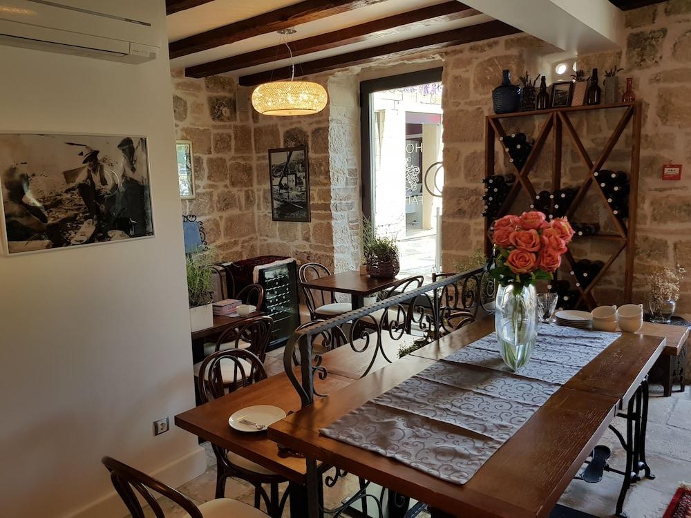 Hotel Fabris -Luxury Inn