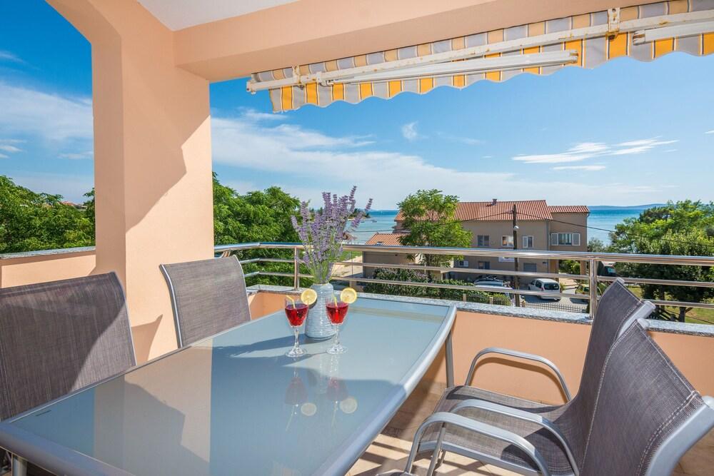 Apartments Medanic