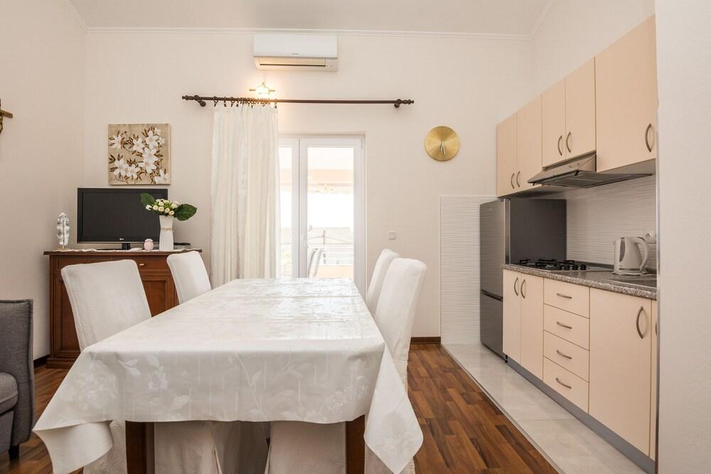 Apartments Medanic