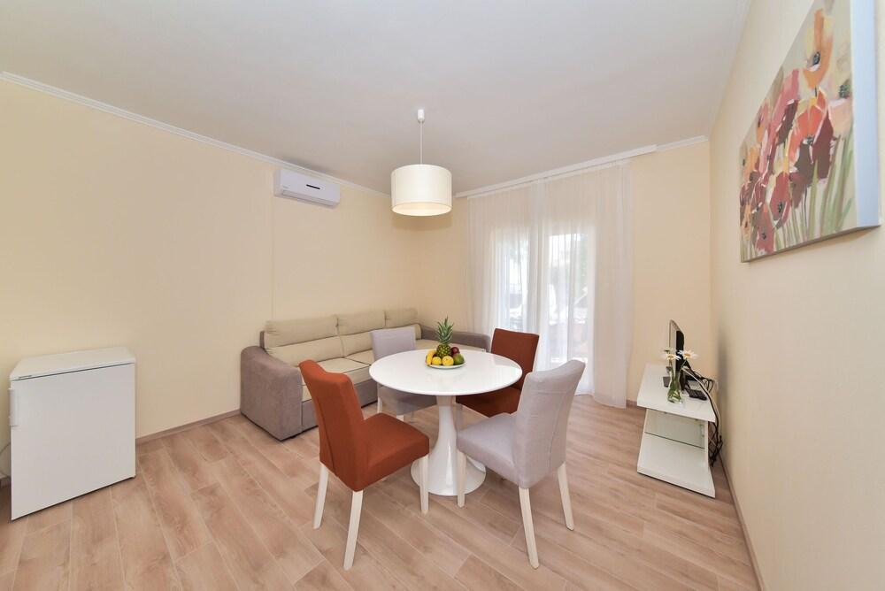 Apartments Medanic