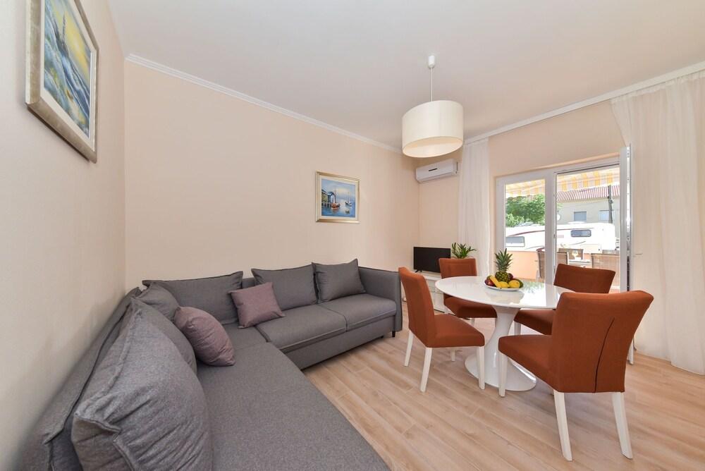 Apartments Medanic