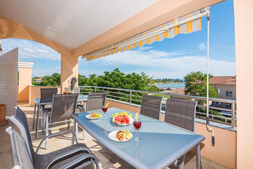 Apartments Medanic