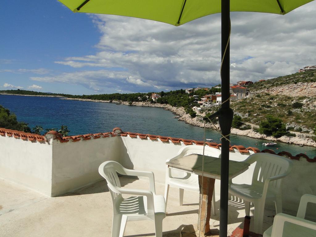 Apartments Roko Bilo