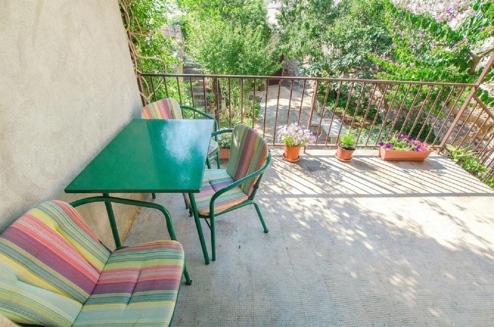 Apartments Jerka