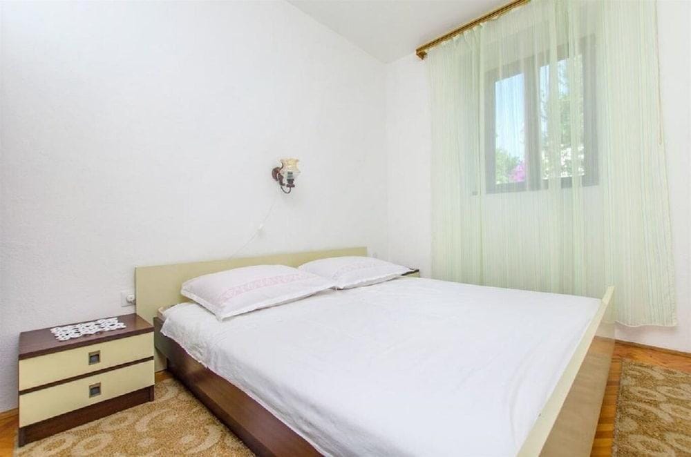Apartments Jerka