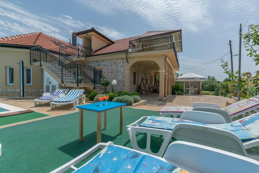 House Vila Rosales