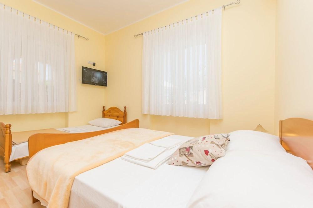 House Vila Rosales