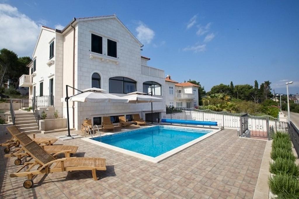 Apartments Villa Grlica