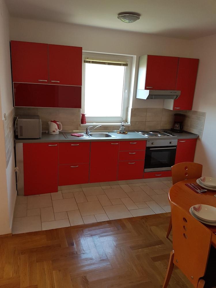Apartments Dunja Malinska