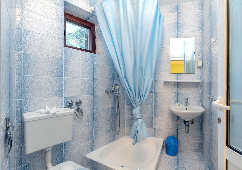 Beach Resort Apartments Bucina